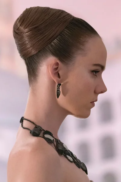 Look 53